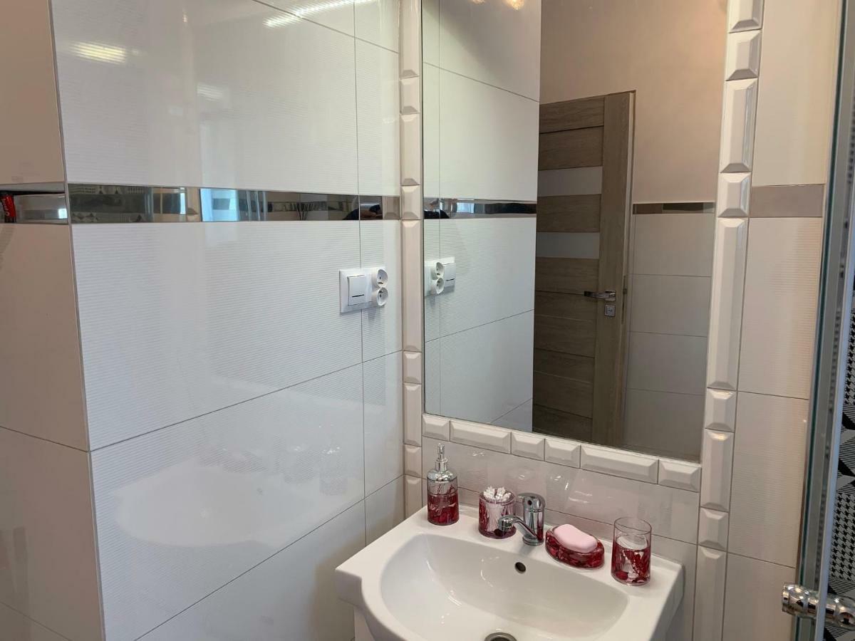 Apartament Bohaterow Westerplatte 20 Apartment Zielona Gora  Luaran gambar